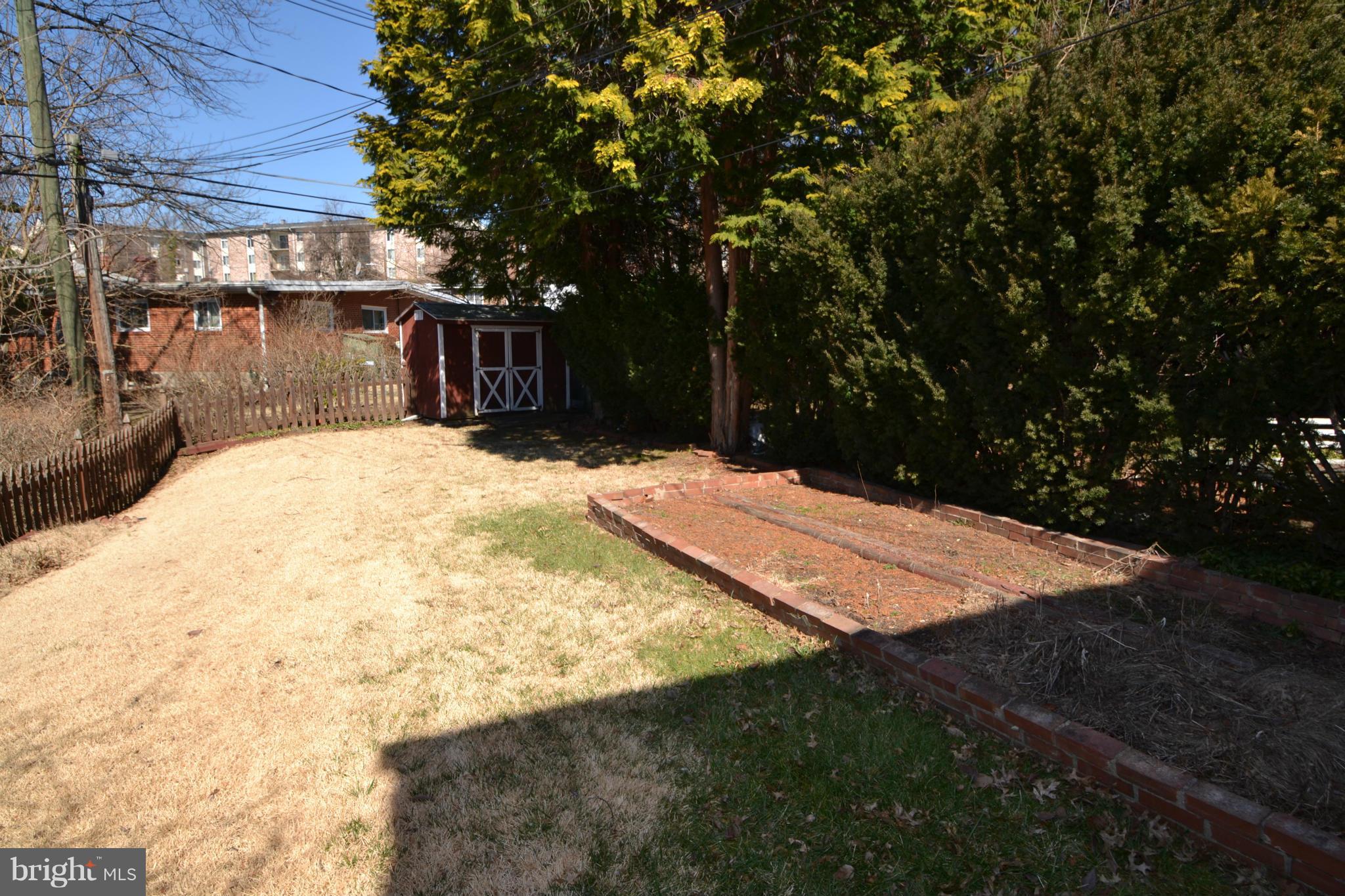 1304 Glenmont Road Baltimore, MD 21239 - Photo 17 of 19 Exterior (Rear)
