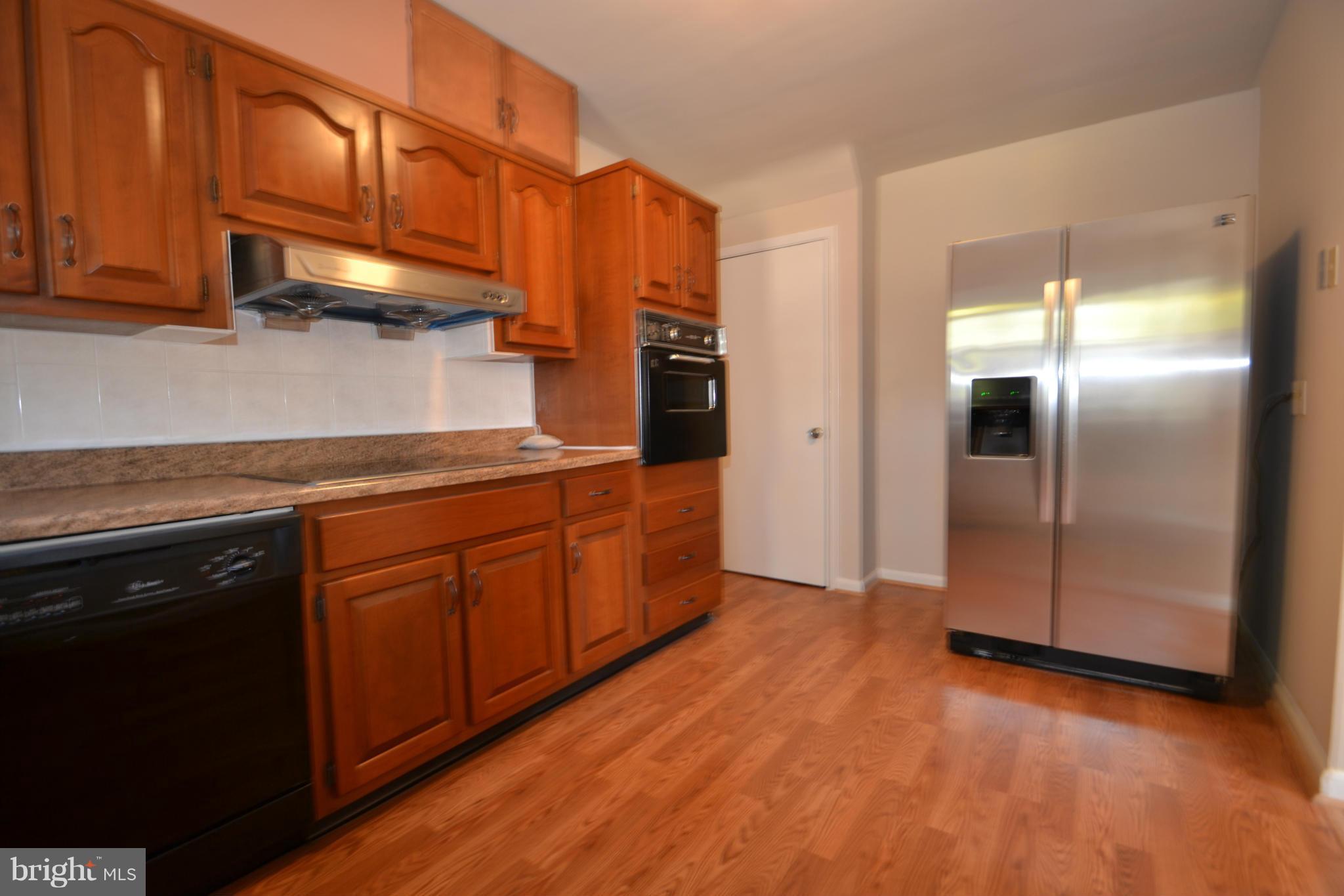 1304 Glenmont Road Baltimore, MD 21239 - Photo 3 of 19 Kitchen