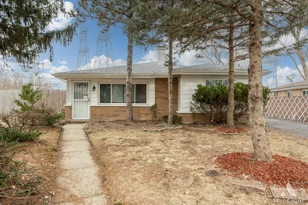 $134,900 | 1216 Balmoral Avenue, Calumet City, IL 60409