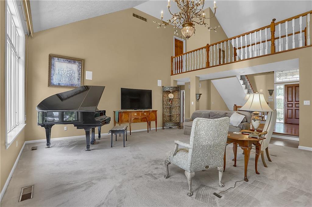 13643 Smokey Ridge Place Carmel, IN 46033 - Photo 8 of 60 Gallery Image 8