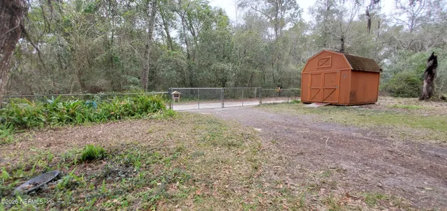 $1,525 | 101 Myers Lane, Hawthorne, FL 32640