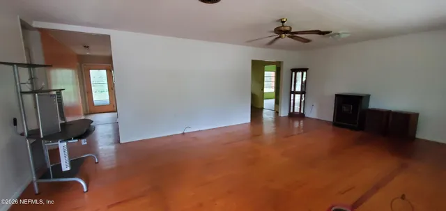 $1,525 | 101 Myers Lane, Hawthorne, FL 32640