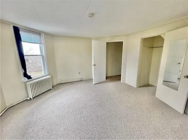 $2,650 | 313 Berkeley Avenue, Unit 3, Middletown, RI 02842