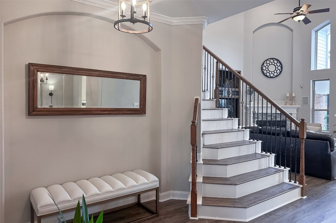 7 Tillamook Court Spring, TX 77389 - Photo 2 of 50