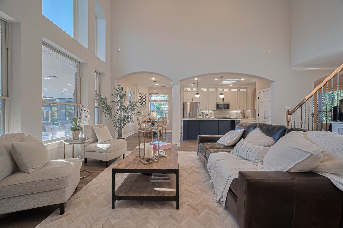 7 Tillamook Court Spring, TX 77389 - Photo 5 of 50