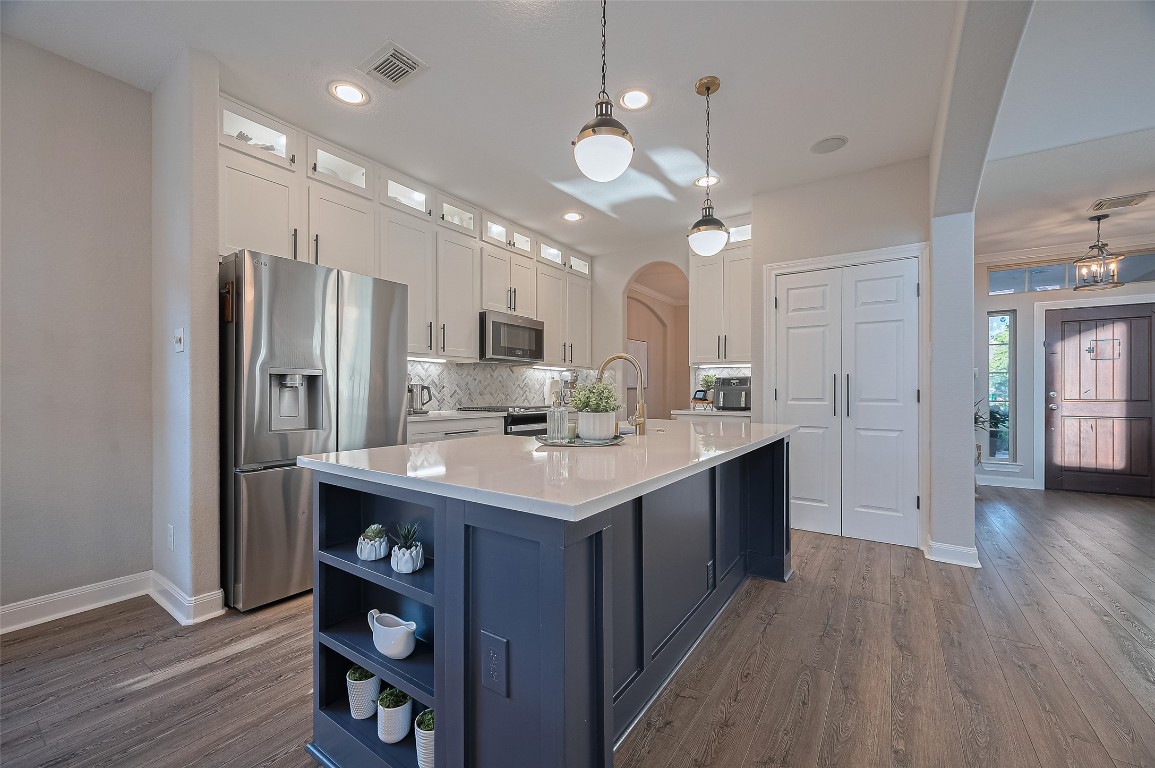 7 Tillamook Court Spring, TX 77389 - Photo 9 of 50