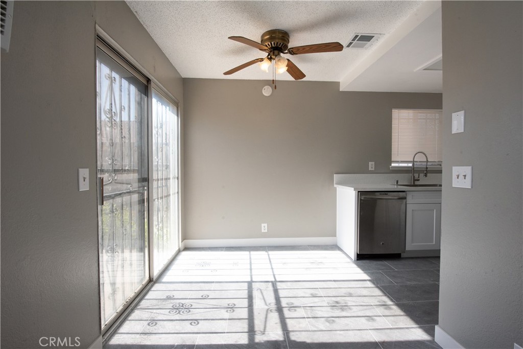 12212 Kiowa Road, Unit 4 Apple Valley, CA 92308 - Photo 4 of 13