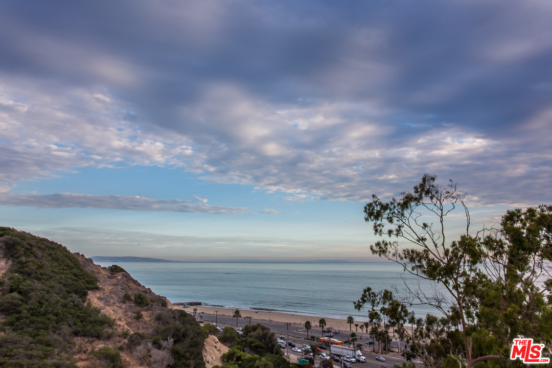 36 Copra Lane Pacific Palisades, CA 90272 - Photo 21 of 31