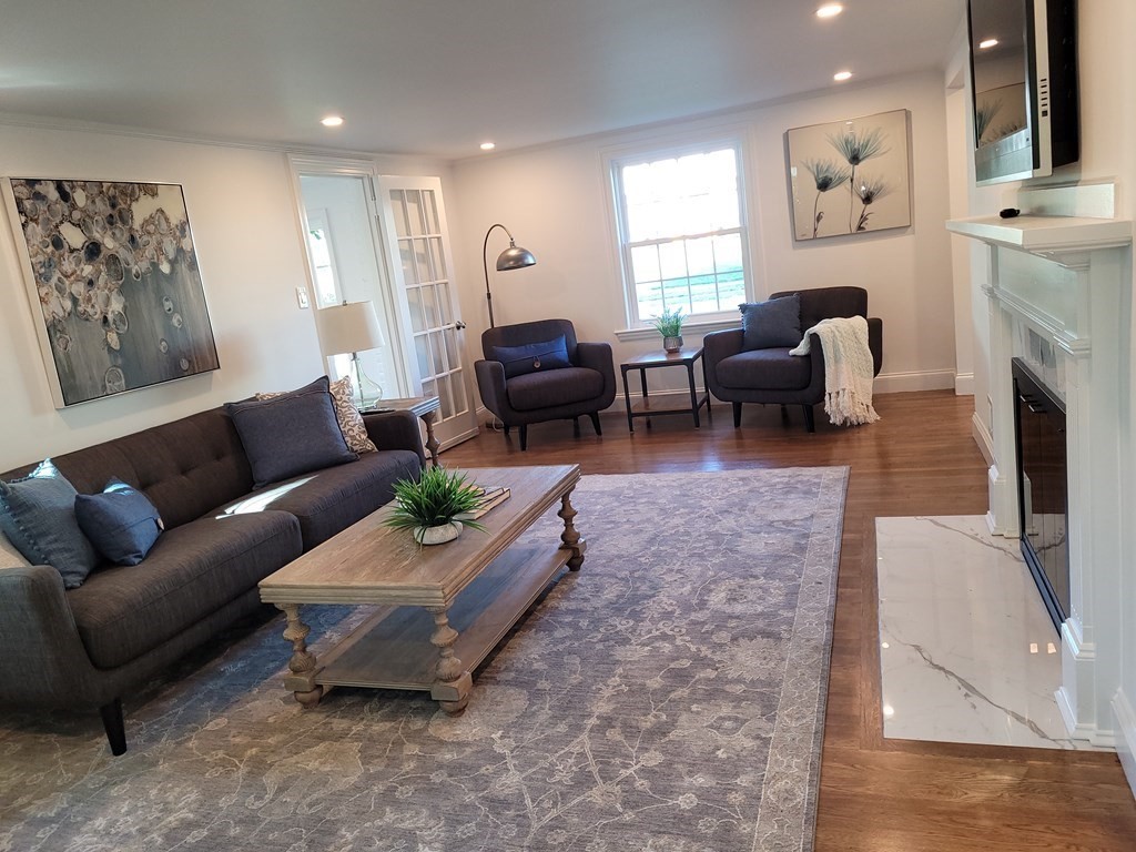 176 Broad Meadow Road Needham, MA 02492 - Photo 6 of 24