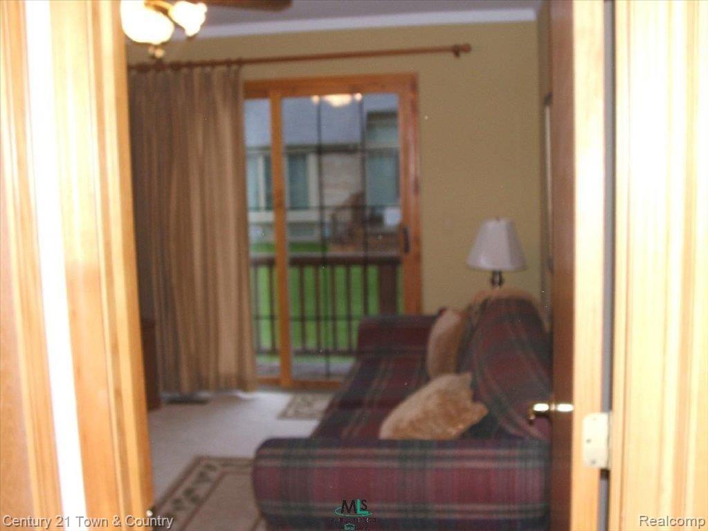 52204 Southview Ridge, Unit 38 Macomb, MI 48042 - Photo 9 of 9 8