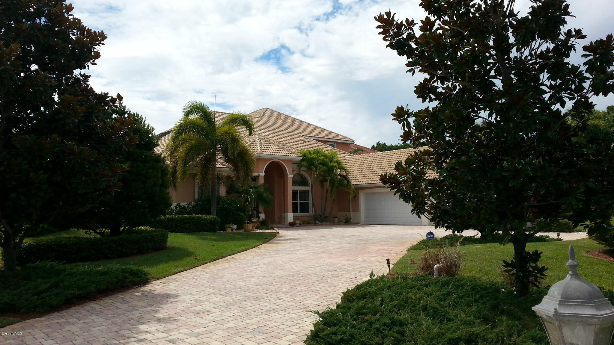 1910 Gates Road Merritt Island, FL 32952 - Photo 2 of 23 Gates front of house