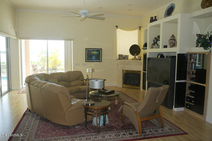 1910 Gates Road Merritt Island, FL 32952 - Photo 8 of 23 Gates family room