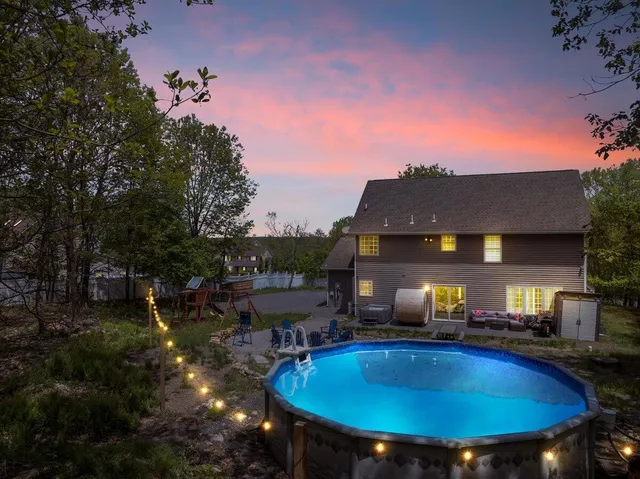 $524,000 | 3305 Mountain Terrace Drive, Blakeslee, PA 18610