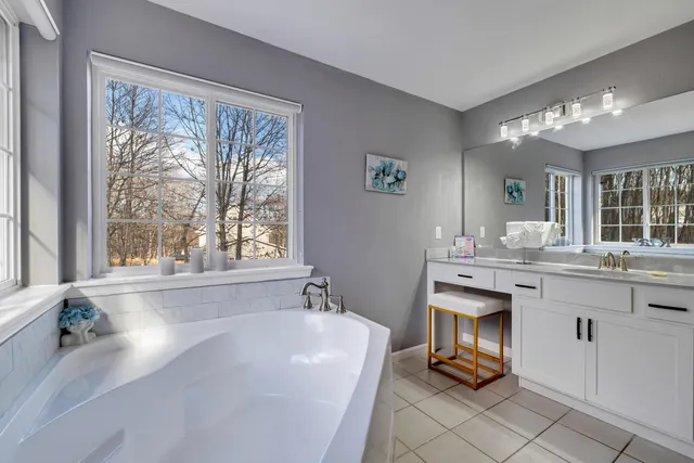 $524,000 | 3305 Mountain Terrace Drive, Blakeslee, PA 18610