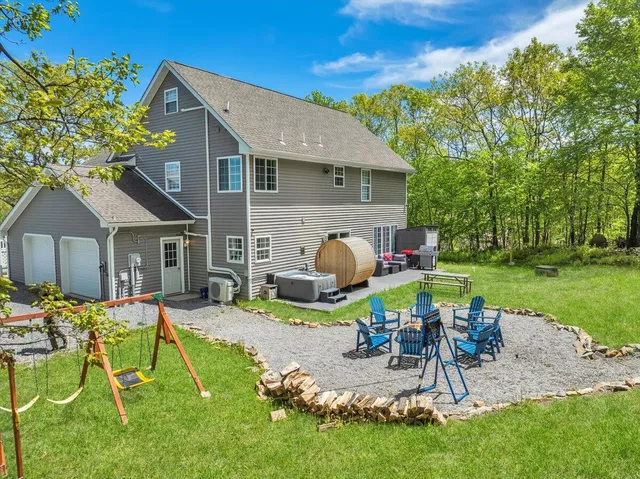 $524,000 | 3305 Mountain Terrace Drive, Blakeslee, PA 18610