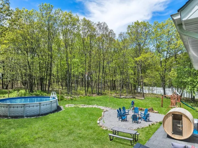 $524,000 | 3305 Mountain Terrace Drive, Blakeslee, PA 18610