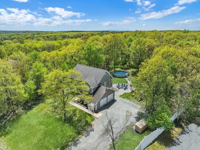 $524,000 | 3305 Mountain Terrace Drive, Blakeslee, PA 18610