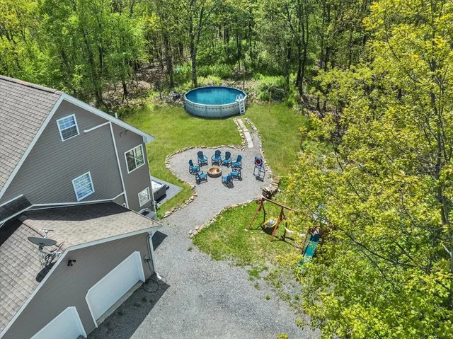 $524,000 | 3305 Mountain Terrace Drive, Blakeslee, PA 18610