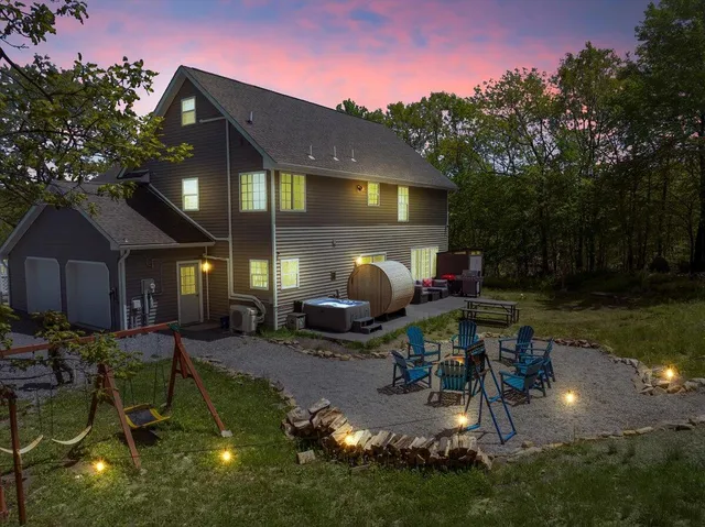 $524,000 | 3305 Mountain Terrace Drive, Blakeslee, PA 18610