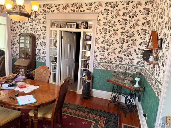 $130,000 | 309 South Locust Street, St. Elmo, IL 62458