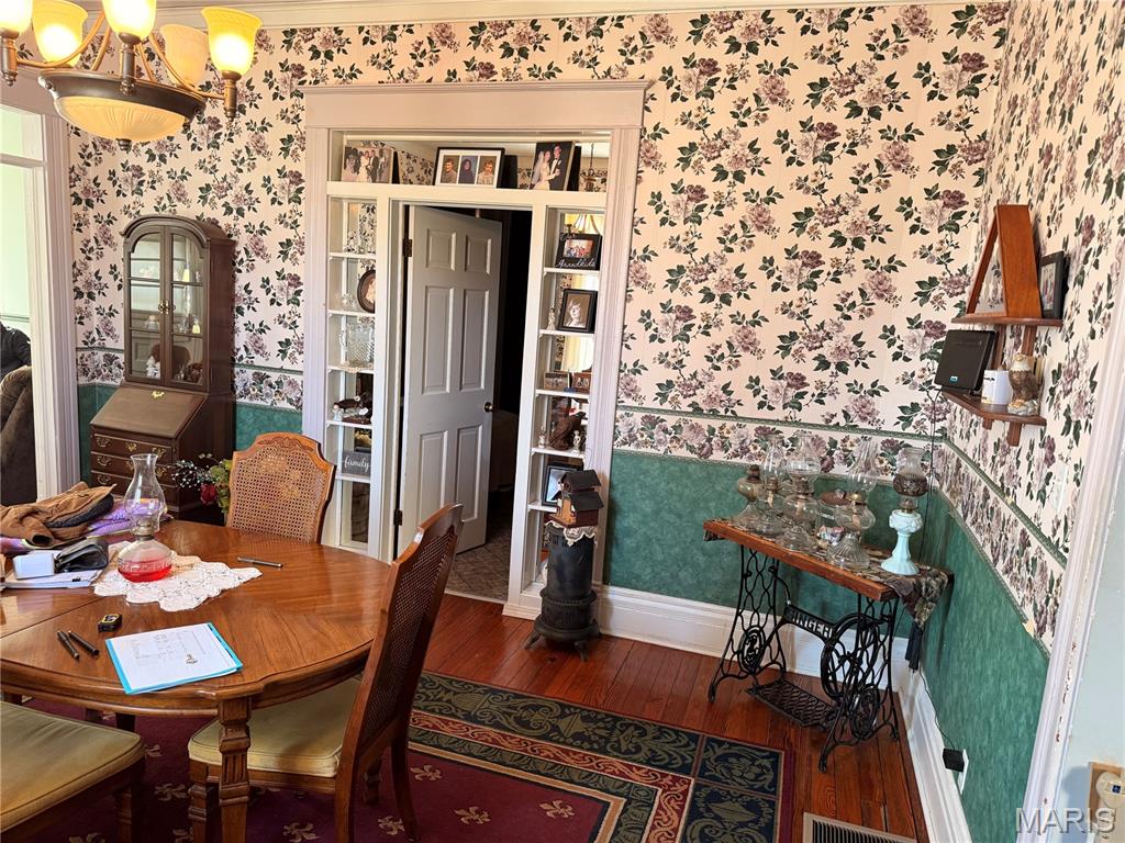 309 South Locust Street St. Elmo, IL 62458 - Photo 11 of 23