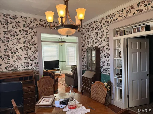 $130,000 | 309 South Locust Street, St. Elmo, IL 62458