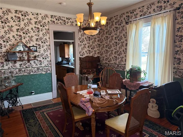 $130,000 | 309 South Locust Street, St. Elmo, IL 62458