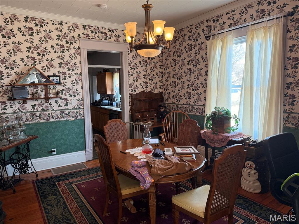 309 South Locust Street St. Elmo, IL 62458 - Photo 10 of 23