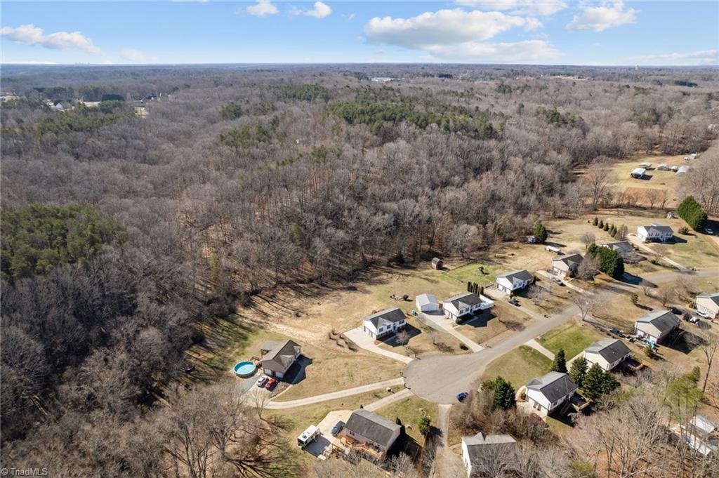1200 Laurel Crest Road King, NC 27021 - Photo 5 of 49 Gallery Image 5