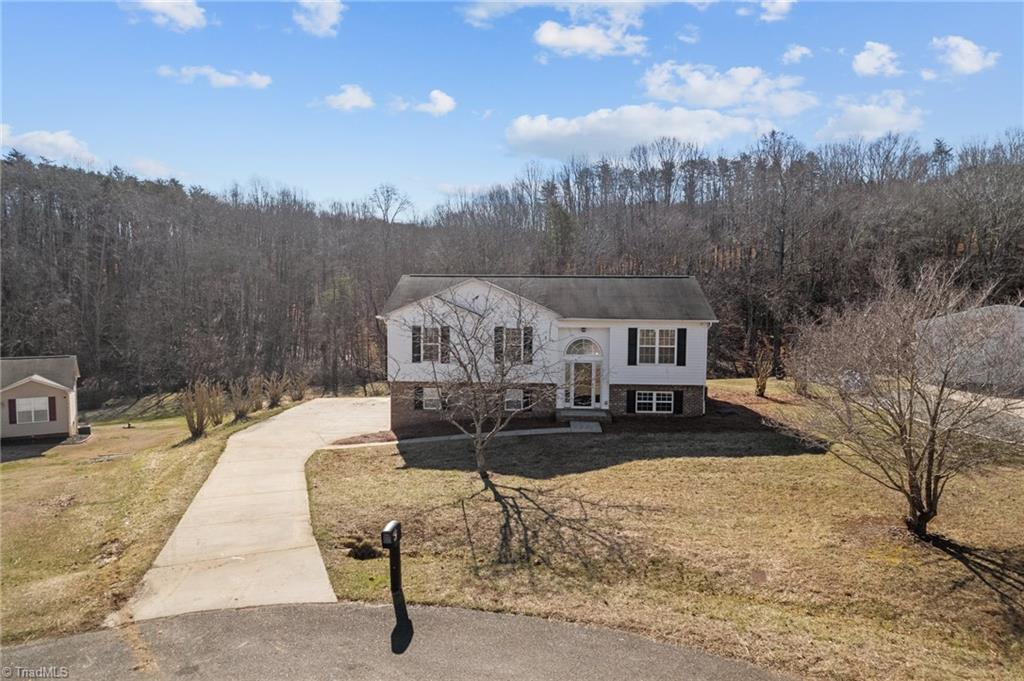 1200 Laurel Crest Road King, NC 27021 - Photo 9 of 49 Gallery Image 9
