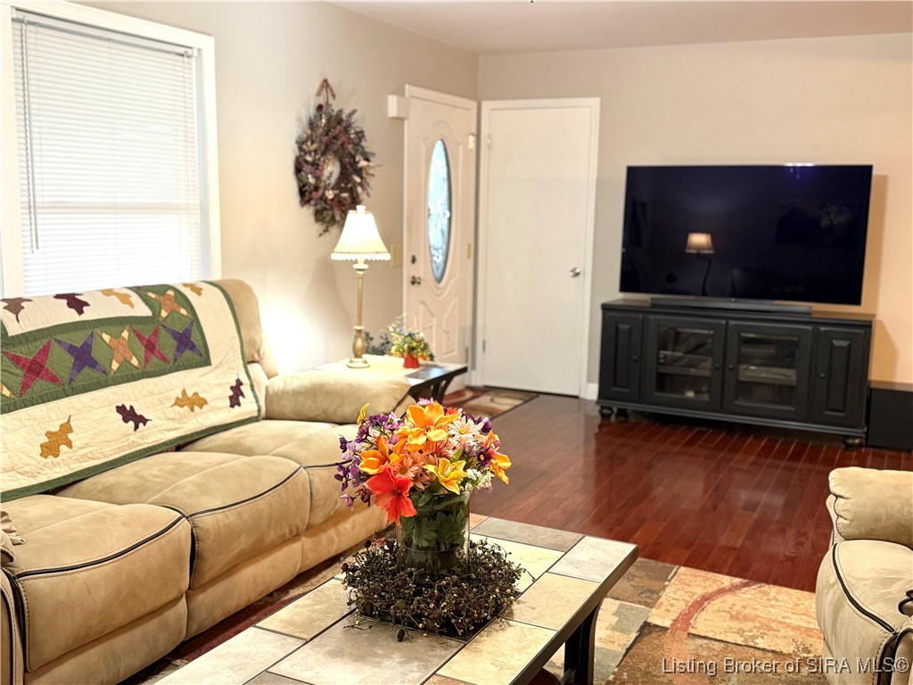 1817 South Carmel Road Hanover, IN 47243 - Photo 22 of 43 Living Room