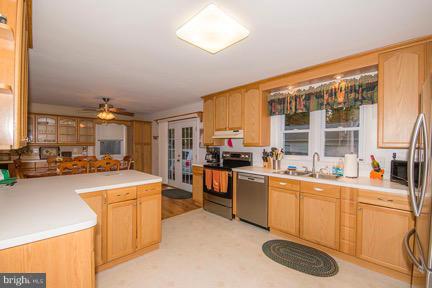 618 Old Love Point Road Stevensville, MD 21666 - Photo 7 of 24 Kitchen