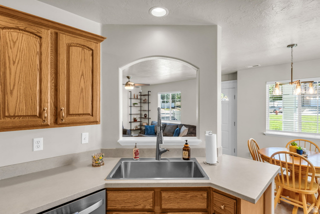 1473 South Red Maple Court Payson, UT 84651 - Photo 13 of 35