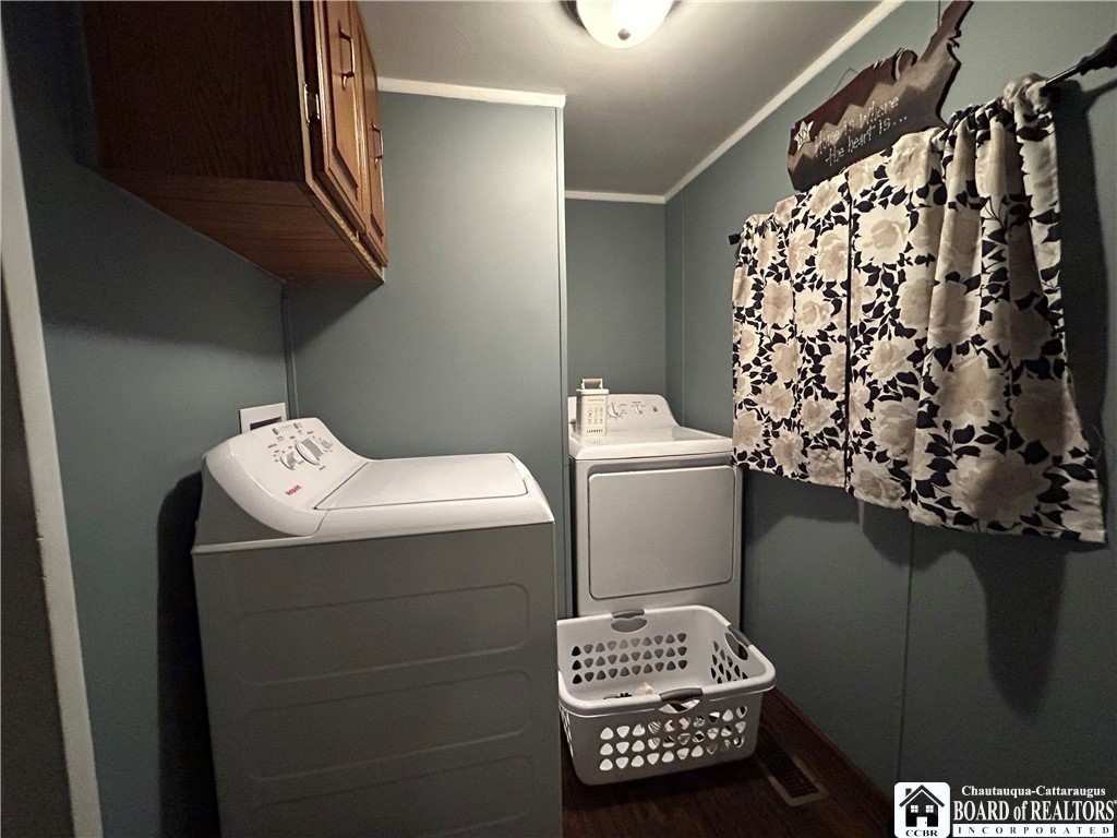 308 Ericsson Road Kennedy, NY 14747 - Photo 11 of 32 entryway/laundry room