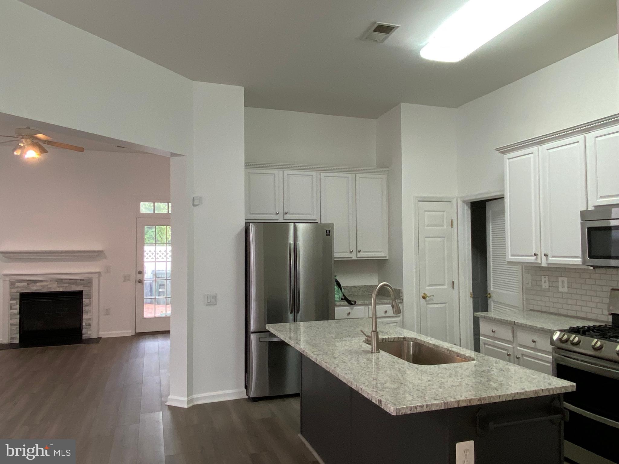 12835 Dunbarton Drive Bristow, VA 20136 - Photo 16 of 35 Kitchen Island