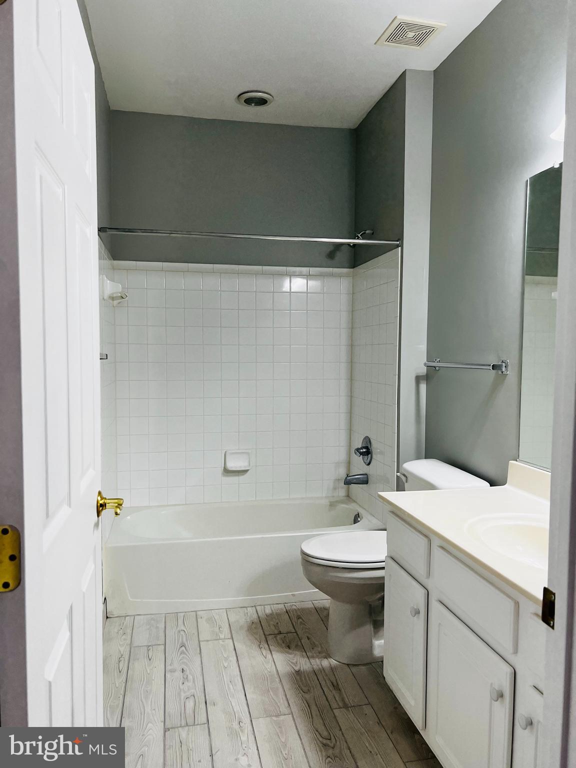 12835 Dunbarton Drive Bristow, VA 20136 - Photo 26 of 35 Second Bathroom