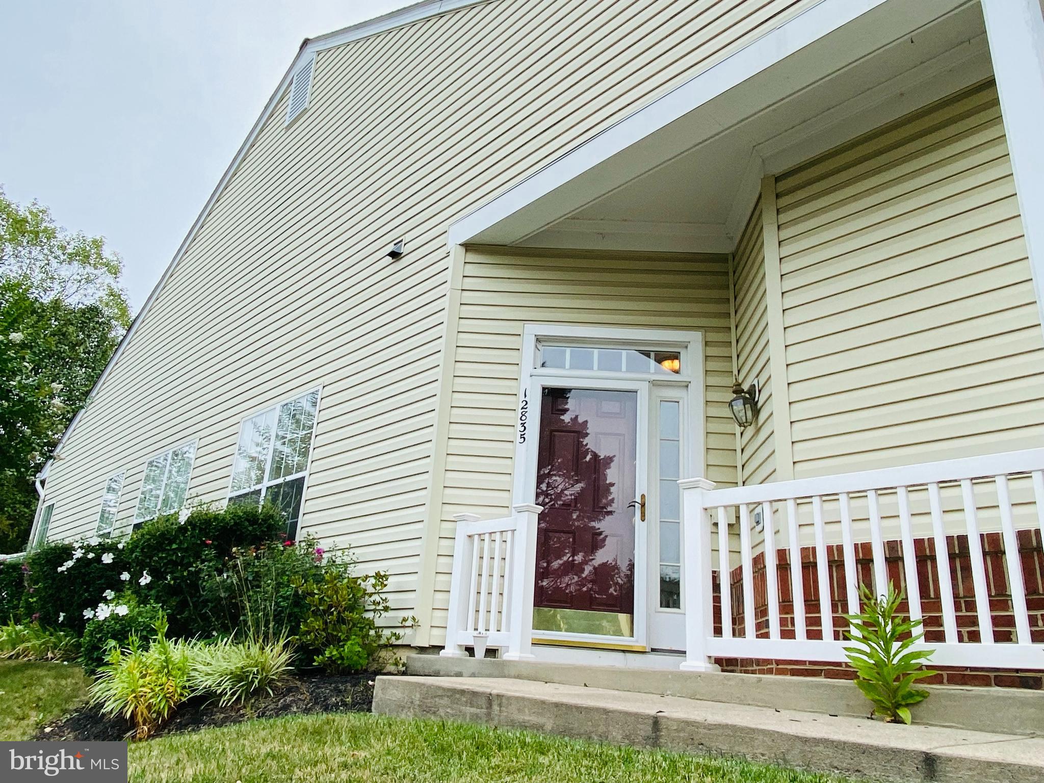 12835 Dunbarton Drive Bristow, VA 20136 - Photo 6 of 35 Porch