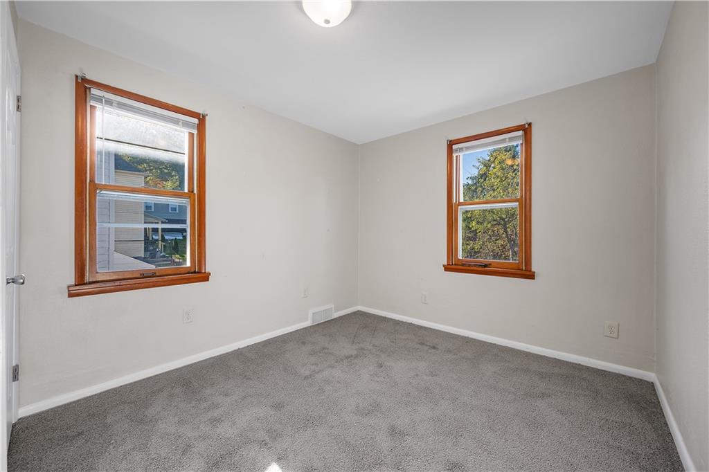 920 Watson Street Coraopolis, PA 15108 - Photo 22 of 36 an empty room with windows