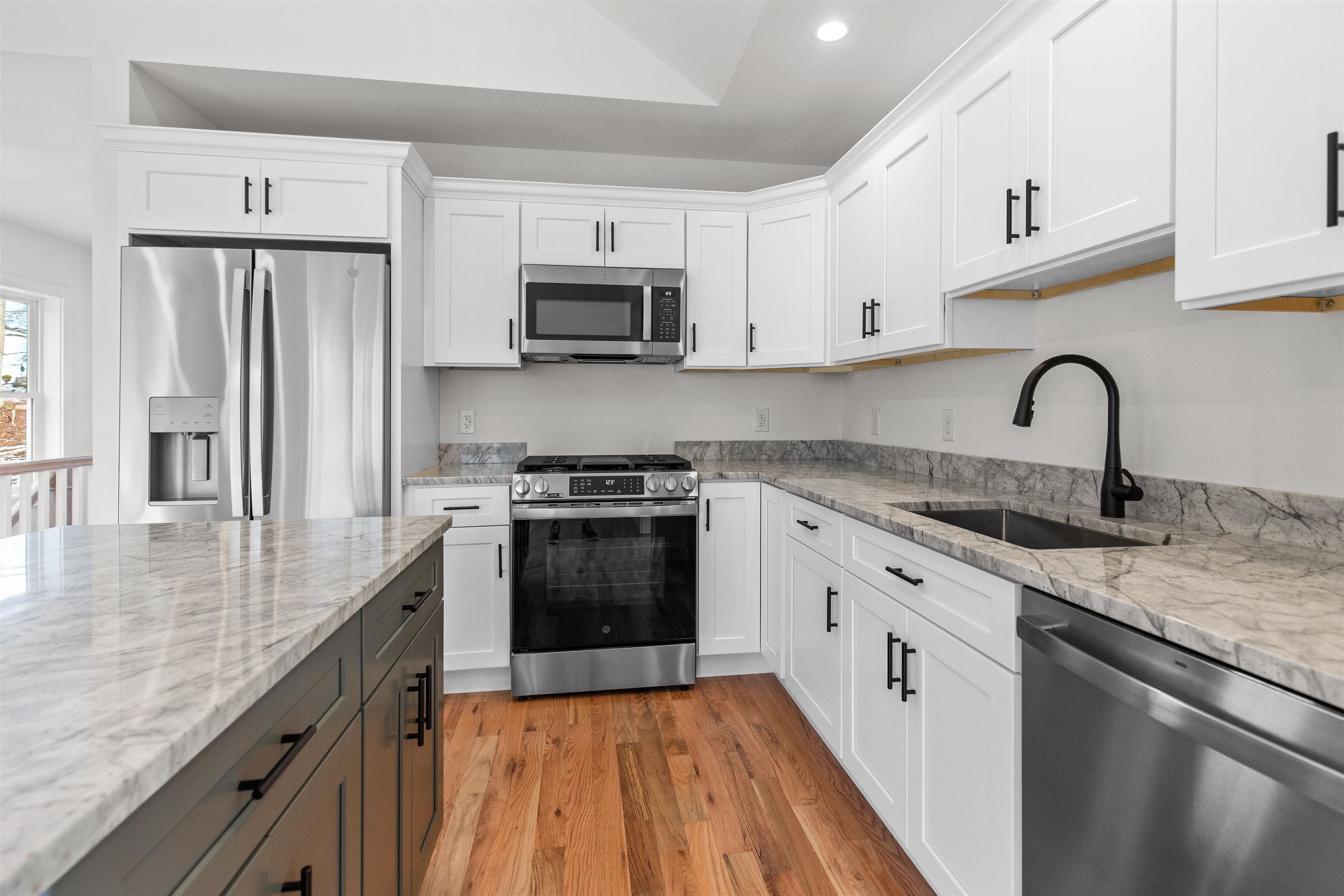 3114 Parade Road Laconia, NH 03246 - Photo 7 of 34