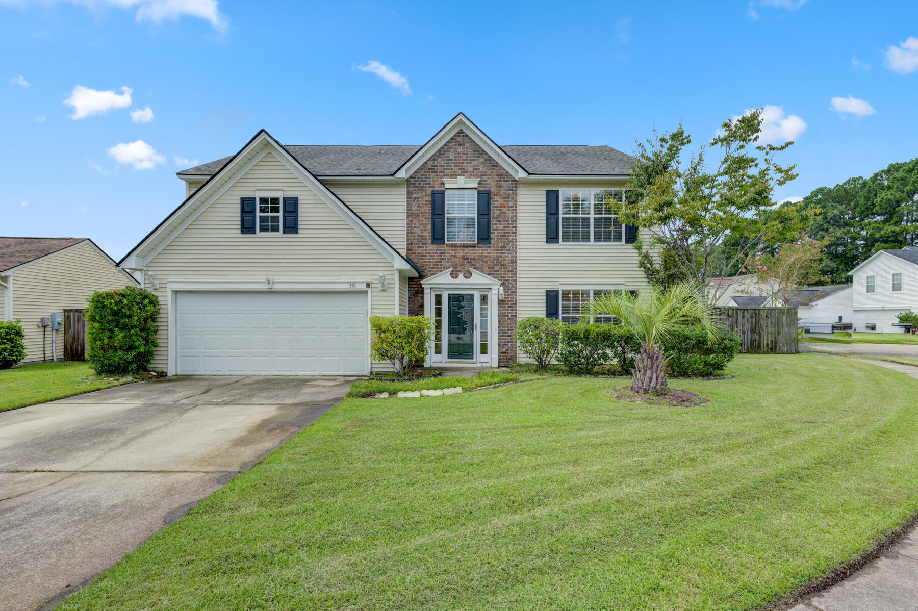 318 Dunning Road Summerville, SC 29486 - Photo 2 of 42 318 Dunning Rd, Summerville SC (2)