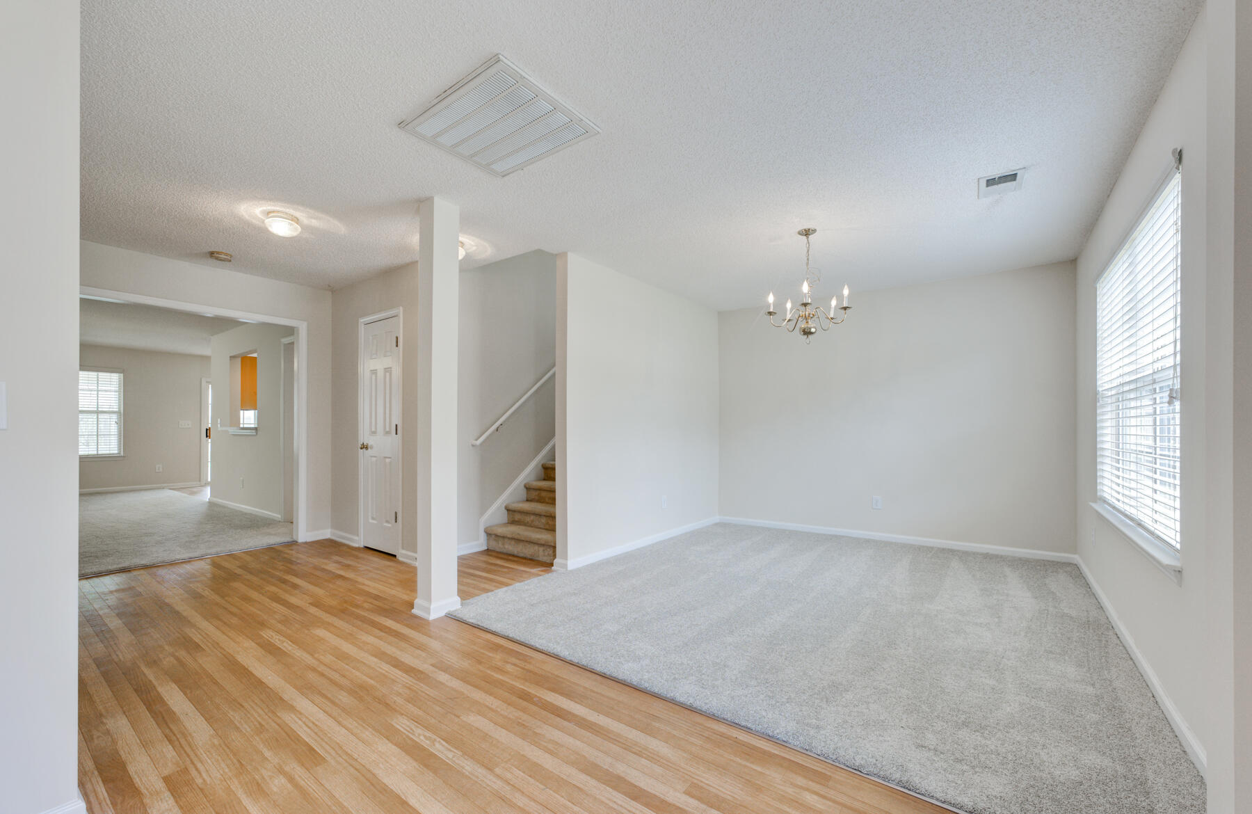 318 Dunning Road Summerville, SC 29486 - Photo 6 of 42 318 Dunning Rd, Summerville SC (5)