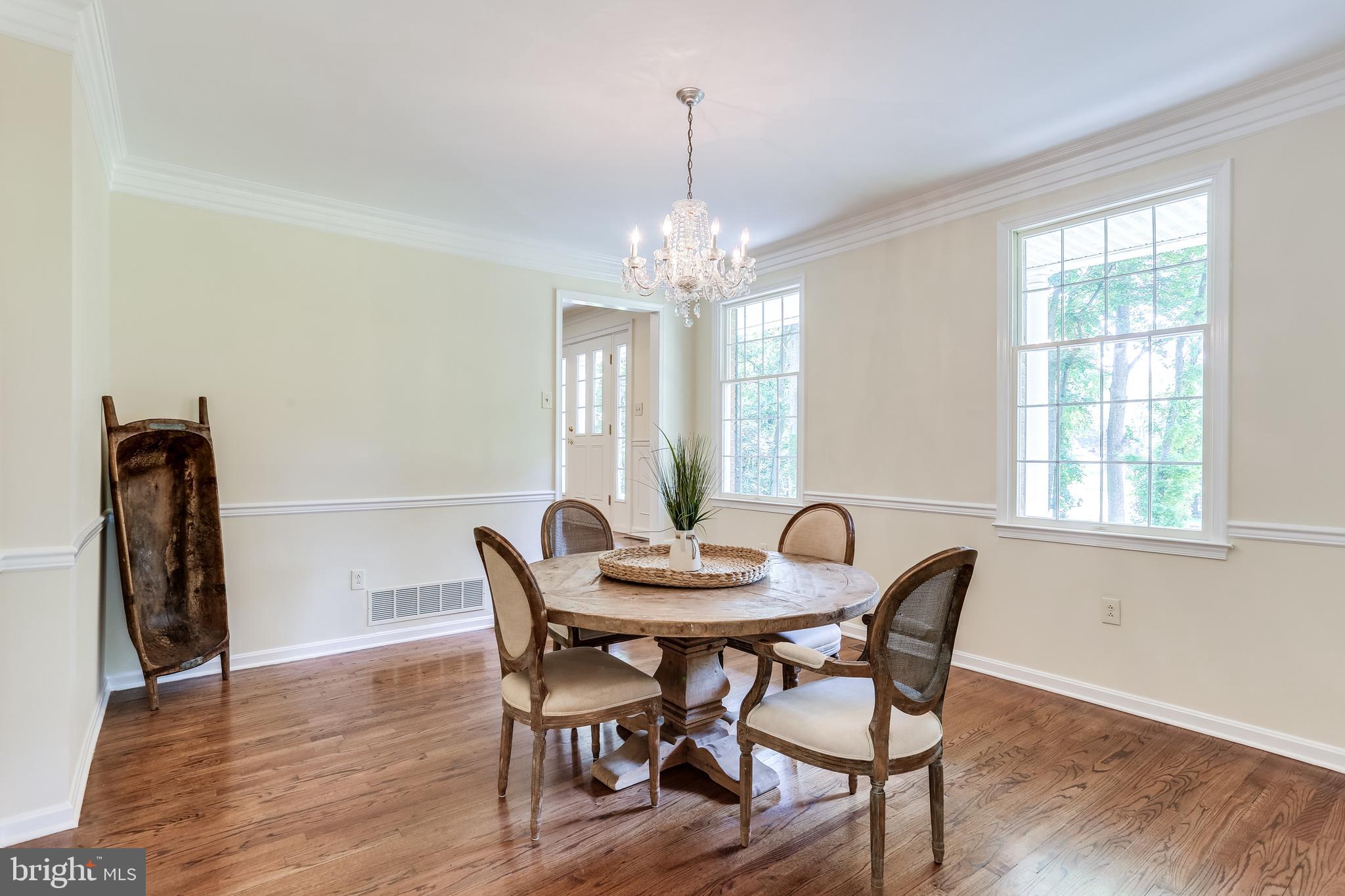 120 Dalkeith Glen Arnold, MD 21012 - Photo 16 of 52 Dining Room