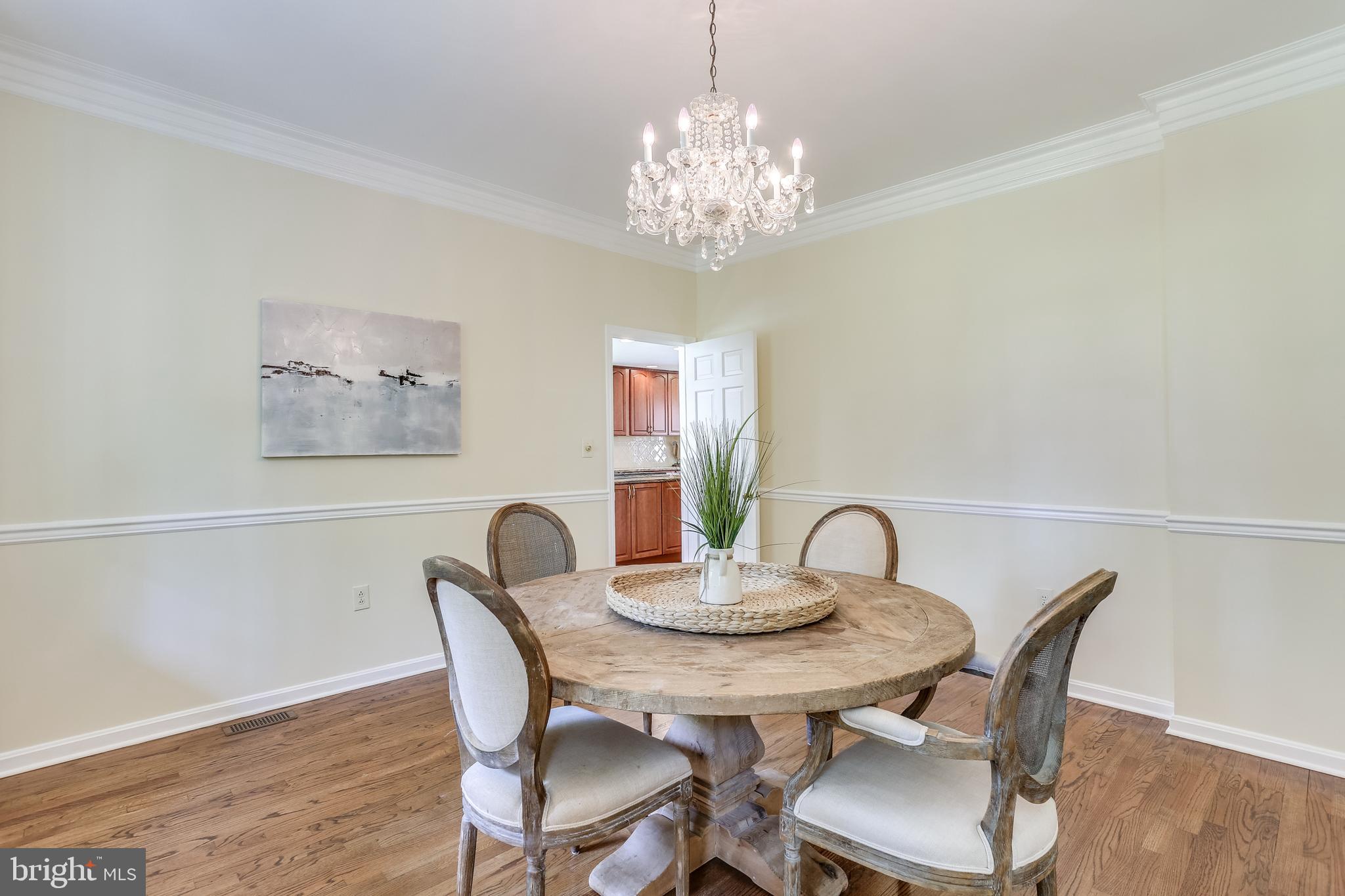 120 Dalkeith Glen Arnold, MD 21012 - Photo 17 of 52 Dining Room