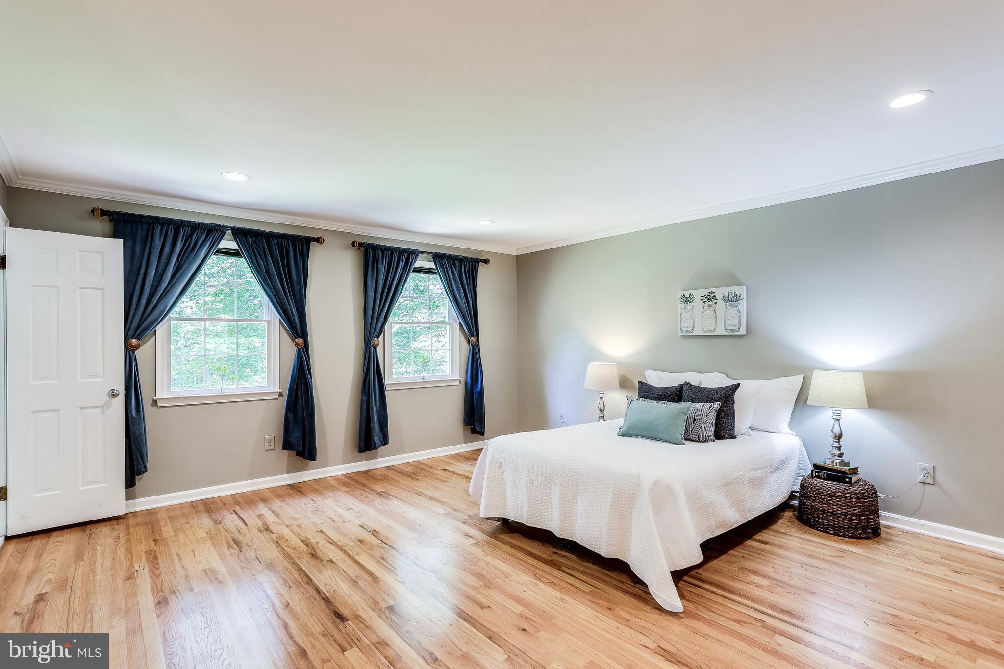 120 Dalkeith Glen Arnold, MD 21012 - Photo 19 of 52 Master Bedroom