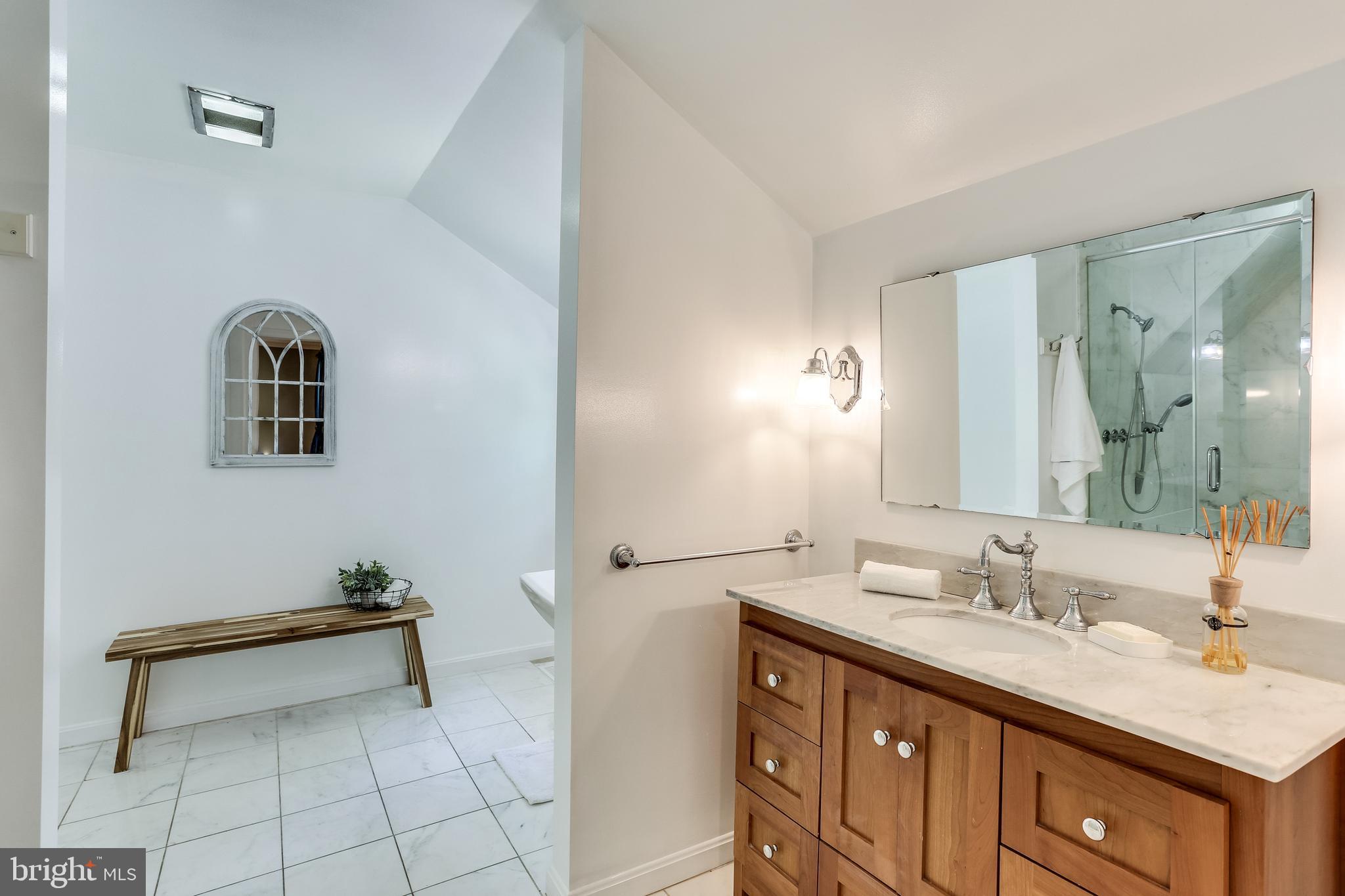 120 Dalkeith Glen Arnold, MD 21012 - Photo 21 of 52 Master Bath