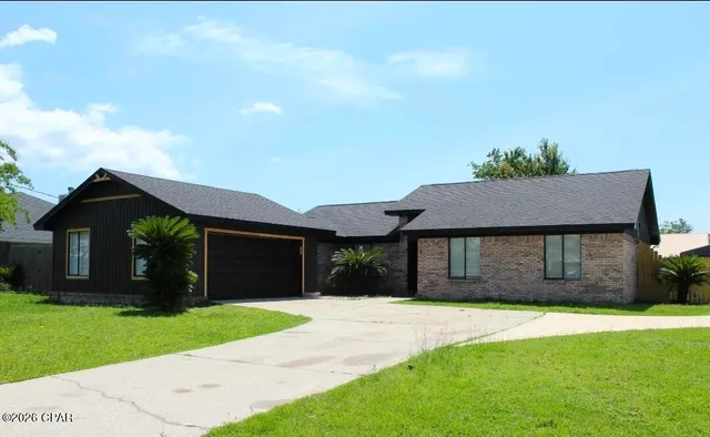 $389,900 | 1706 Massachusetts Avenue, Lynn Haven, FL 32444