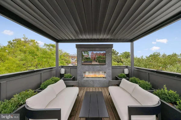 $4,250,000 | 635 Maryland Avenue Northeast, Washington, DC 20002