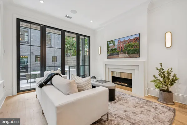 $4,250,000 | 635 Maryland Avenue Northeast, Washington, DC 20002
