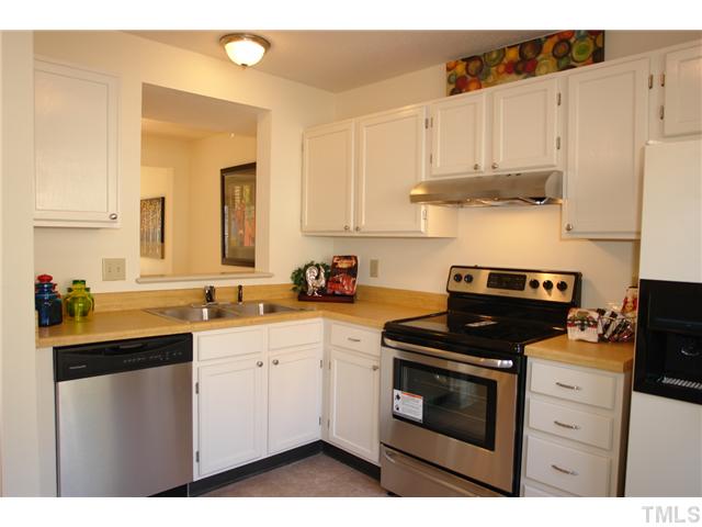 4643 Pine Trace Drive Raleigh, NC 27613 - Photo 8 of 20 Gallery Image 8
