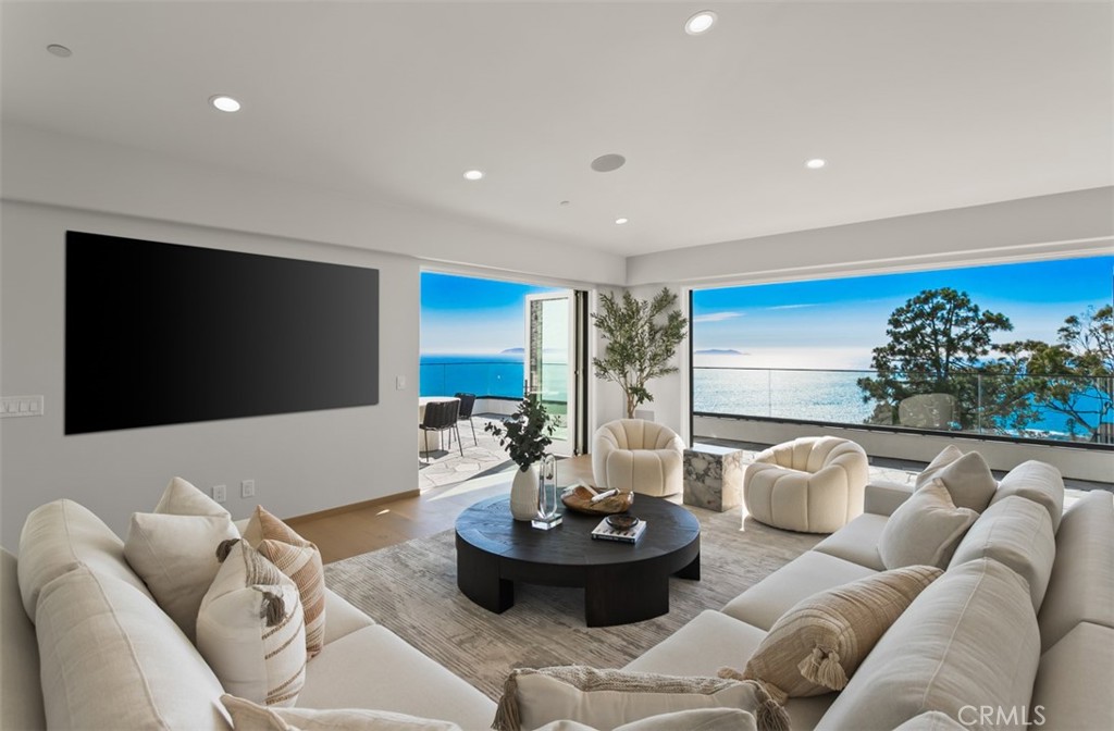 31 North Vista De Catalina Laguna Beach, CA 92651 - Photo 13 of 70